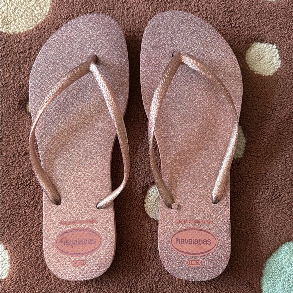 Havaianas Women's Pink Glitter Flip Flops NWOT